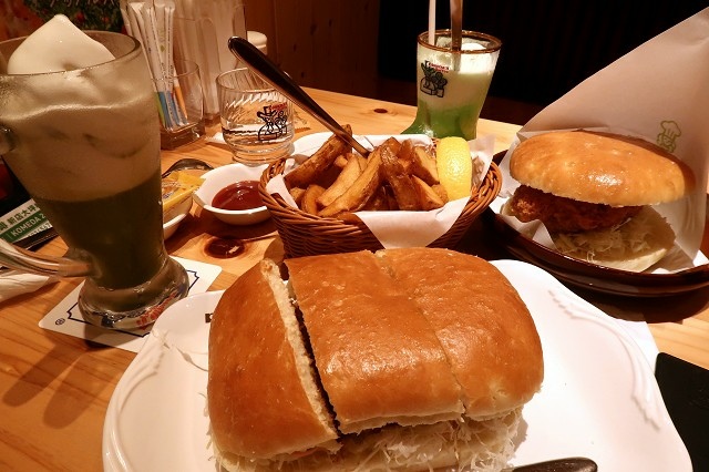 新店大坪林 客美多咖啡 訂位 原味豬排方堡007.jpg