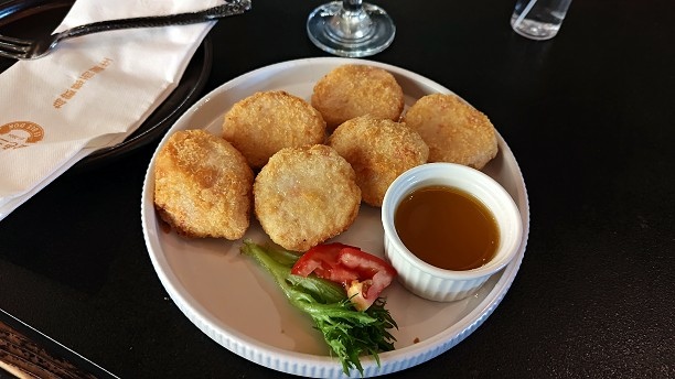 金色三麥 蝦餅 蟹餅 南瓜打滾 002.jpg