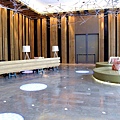 00_W Hotel Lobby-2.JPG