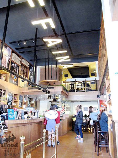 00_2_CAFFAINA COFFEE卡啡那 店內一景-2.JPG