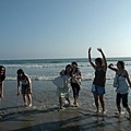 080802_LATrip_GroupFly@Beach_07.jpg