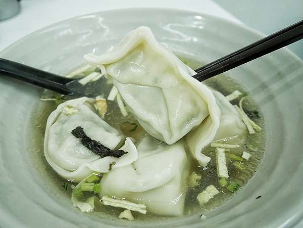 台北趙記菜肉餛飩 桃源街老店 巨無霸餛飩 餛飩比水餃還要大顆 瑪姬幸福過日子 痞客邦