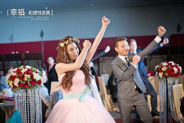 自助婚紗 / 婚禮紀錄 / 親子寫真 / 寶寶照 / 孕婦照 / 全家福 / 個人寫真 / 禮服出租 / 新娘秘書 / 攝影棚租借 自助婚紗 / 婚禮紀錄 / 親子寫真 / 寶寶照 / 孕婦照 / 全家福 / 個人寫真 / 禮服出租 / 新娘秘書 / 攝影棚租借