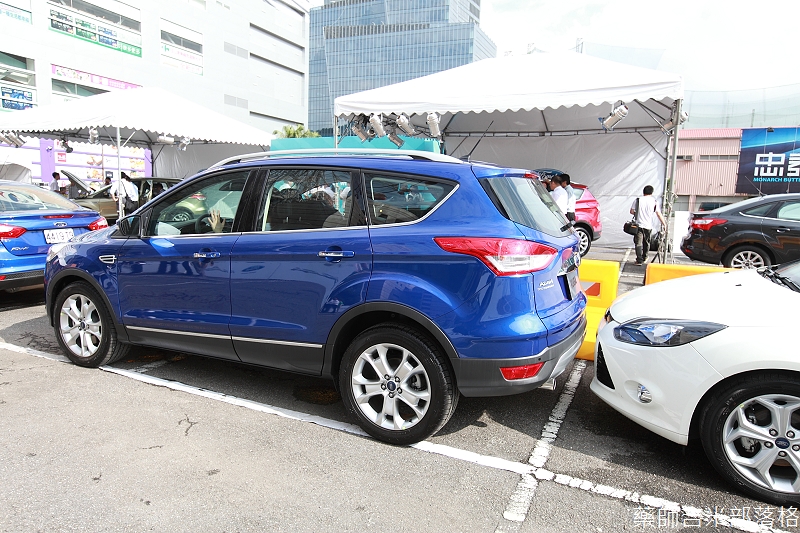 Ford_KUGA_SYNC_088