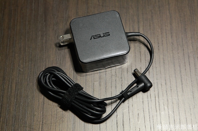 ASUS_S1_007.jpg