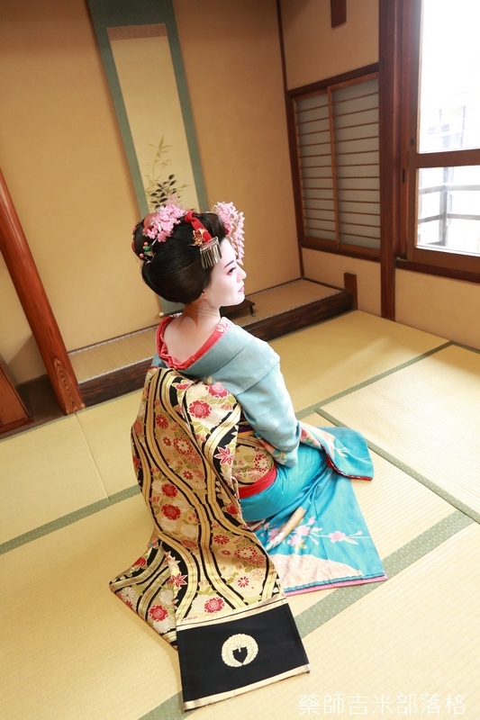 Kyoto-Maiko_141.jpg