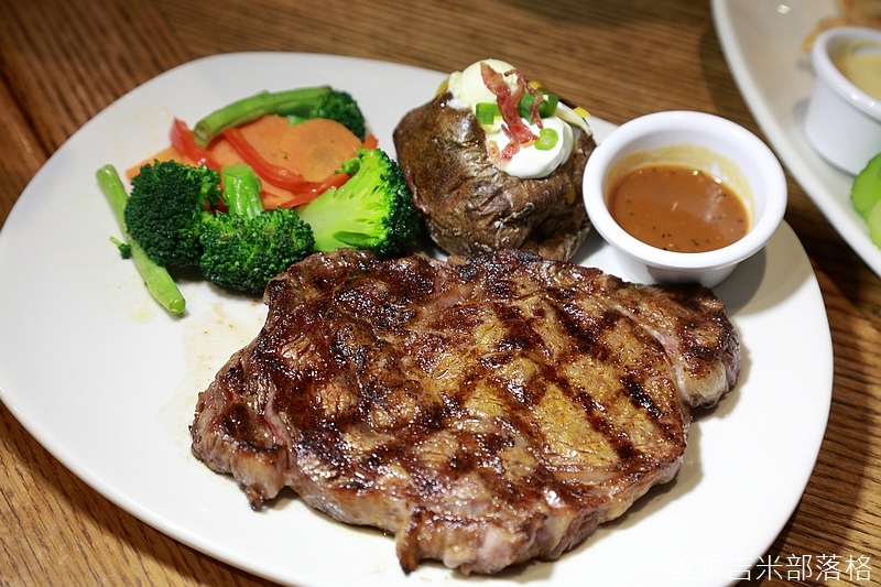 American_Steakhouse_193.jpg American_Steakhouse_193.jpg