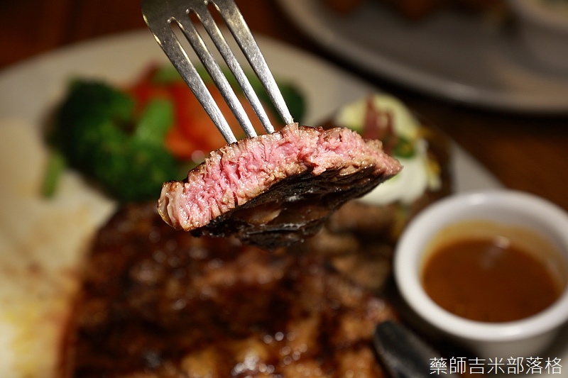 American_Steakhouse_205.jpg