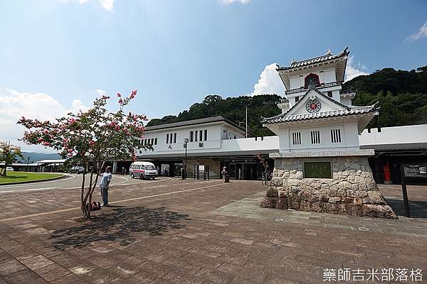 九州鐵道旅行 熊本人吉市 搭乘sl人吉蒸汽觀光列車 球磨川搭木舟 鍛冶屋町通 人吉城 青井阿蘇神社 炭火鰻魚飯 球磨燒酎 鄉土玩具きじ馬 雉子馬 藥師吉米 旅行 攝影 美食 科技 健康 親子 痞客邦