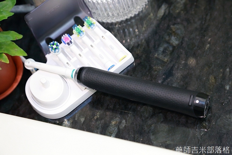 Oral-B_9000_177.jpg