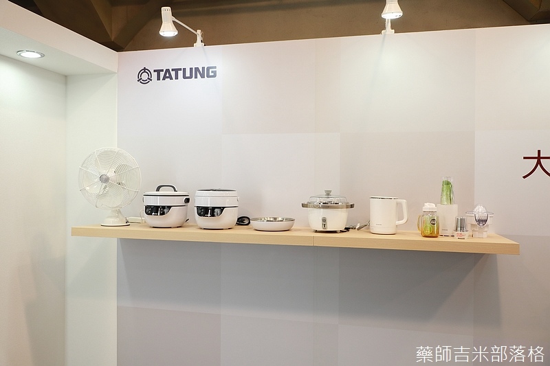 Tatung_99_305.jpg Tatung_99_305.jpg