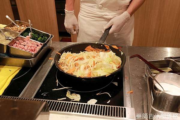 東京秘境 檜原村2天1夜深度小旅行 行程安排 住宿分享 神戶岩 手打ちそば深山 払沢の滝 日本瀑布百選 三頭山荘 藥師吉米 旅行 攝影 美食 科技 健康 親子 痞客邦