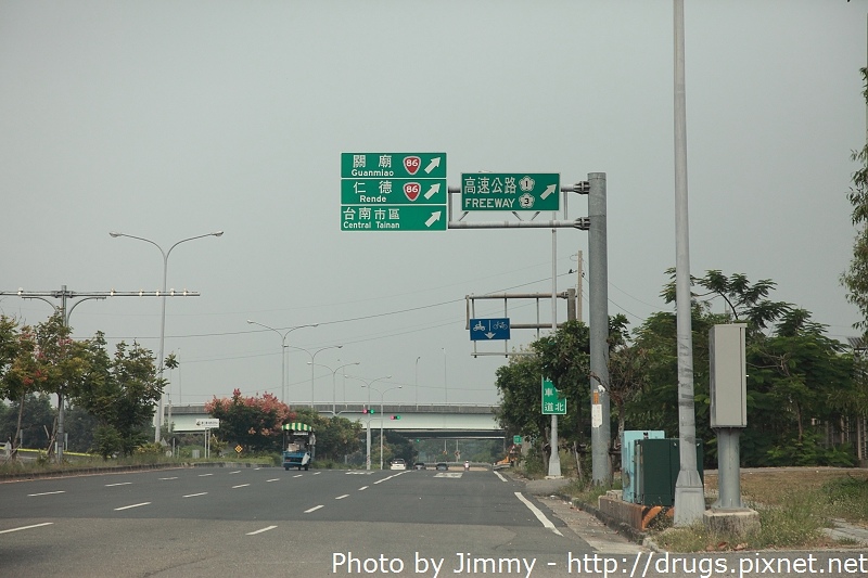 台南租車旅遊 艾維士租車