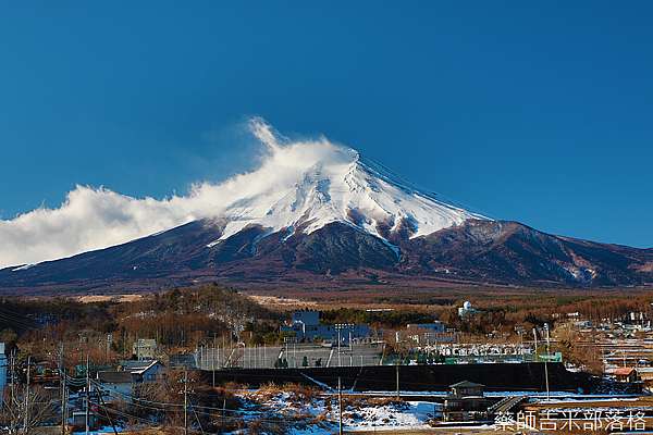 山梨溫泉旅館推薦 ホテル鐘山苑 別墅然然 在房間內可以一邊看富士山一邊泡溫泉 還可一邊享用會席料理 都不想出房間一步了