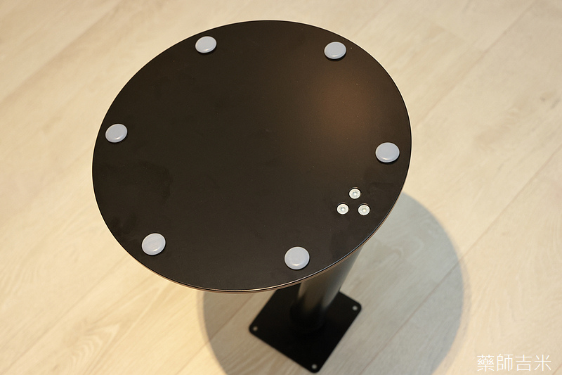 AKA_Table_028.jpg