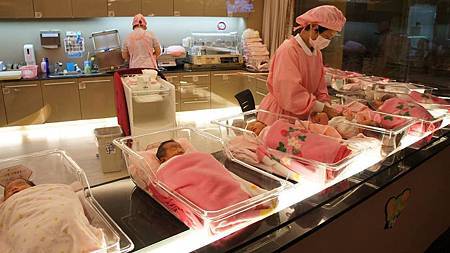 愛麗生婦產科二樓嬰兒室.jpg 愛麗生婦產科二樓嬰兒室.jpg