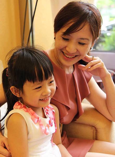 媽媽女兒.jpg 媽媽女兒.jpg