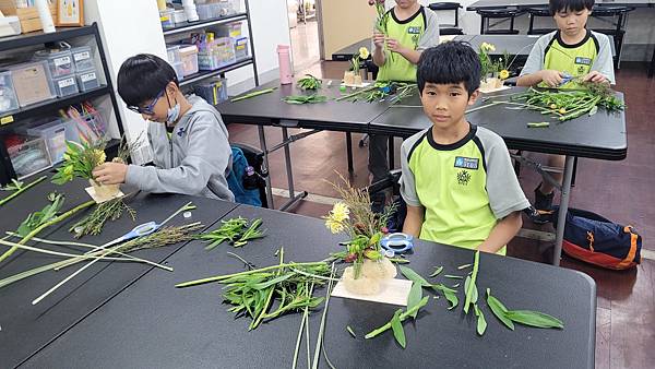 新興國中職業試探與體驗--架構花藝