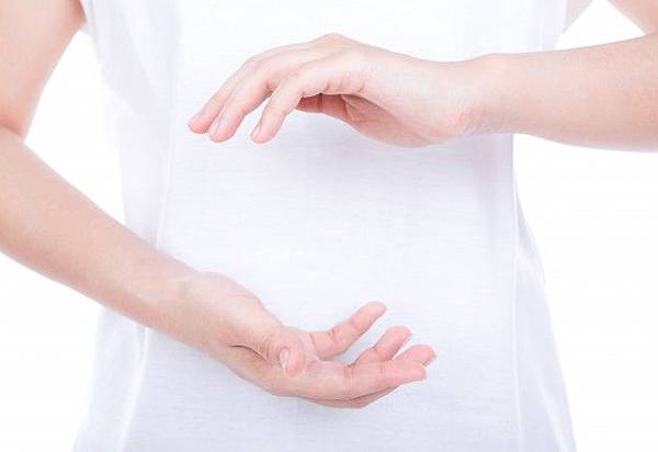 empty-woman-hands-over-body-isolated-on-background_1232-1826.jpg empty-woman-hands-over-body-isolated-on-background_1232-1826.jpg
