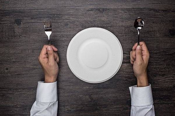 person-ready-to-eat_1112-292.jpg person-ready-to-eat_1112-292.jpg