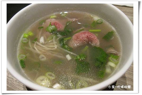 現沖鮮牛肉湯 (1).jpg