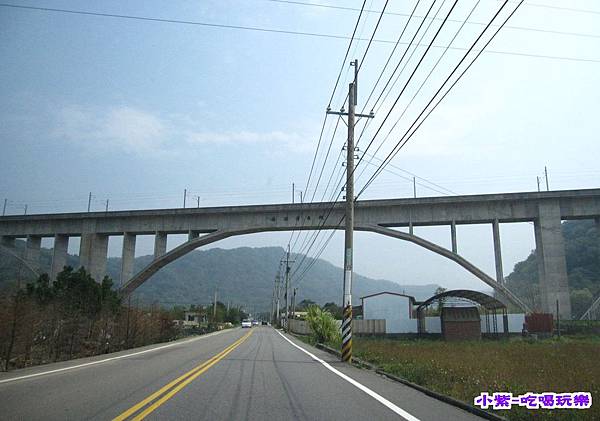 鯉魚潭拱橋 (1).jpg