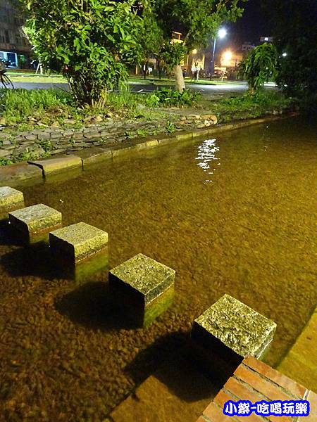 停車場旁免費冷泉 (2)1.jpg