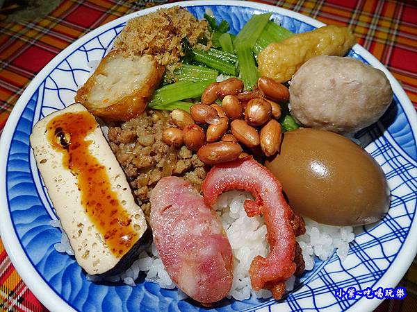 鎮南街的飯-清水來來創意臭豆腐 (2).jpg