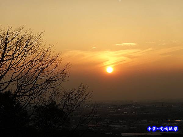 賞夕陽-海灣星空景觀咖啡館 (3).jpg