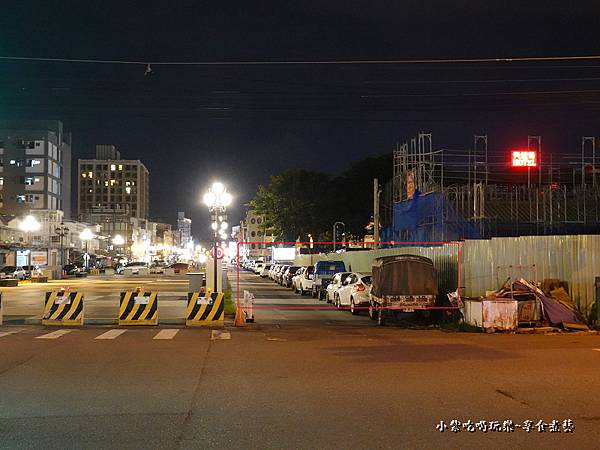 東大門夜市附近停車場 (1).jpg