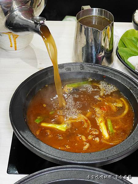 爆炒-麻辣炙燒牛肉鍋-狂一鍋中壢中山東店 (1).jpg