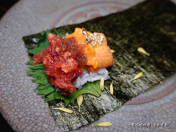 生牛肉海膽手捲-山上走走日式無菜單燒肉 (1).jpg