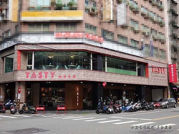 2022-西堤南華店外觀.jpg