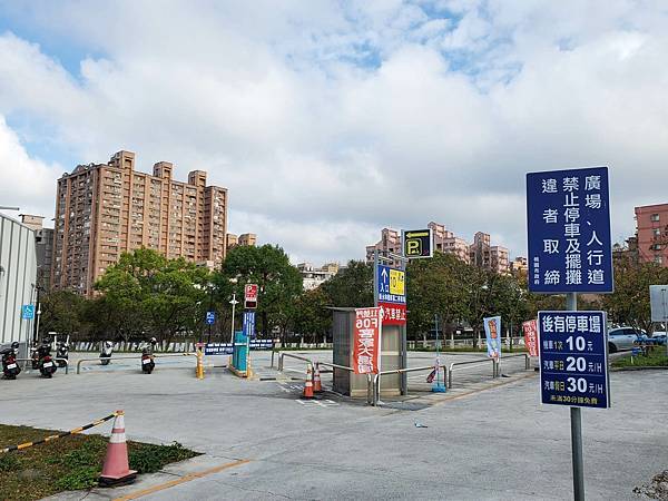 新永和机车第二停车场 (1).jpg