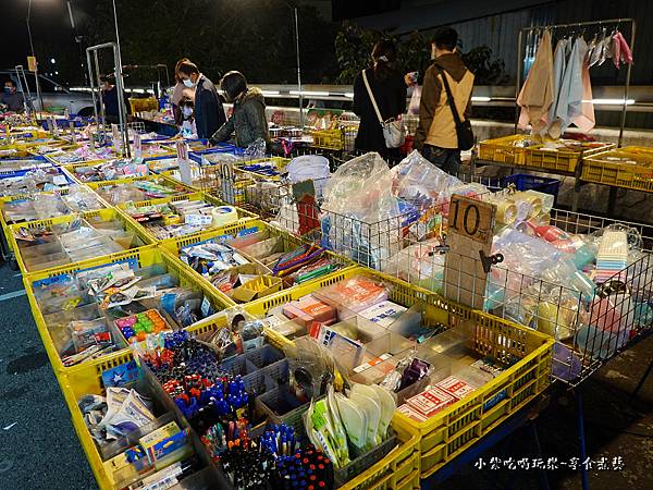 什么都卖-三义夜市.jpg