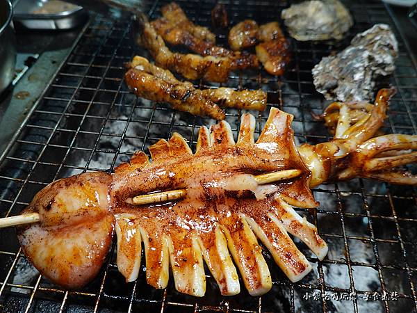 烤魷魚-金獅子燒烤吃到飽 (2).jpg