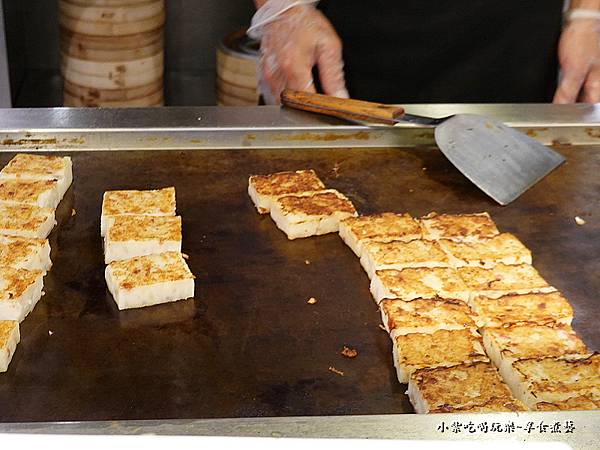 港式臘味蘿蔔糕-豐FOOD下午餐吃到飽 (2).jpg