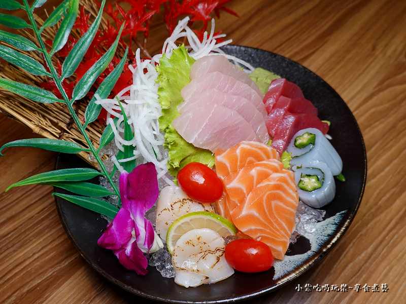 五品生魚片-鳥居町串烤酒場.jpg