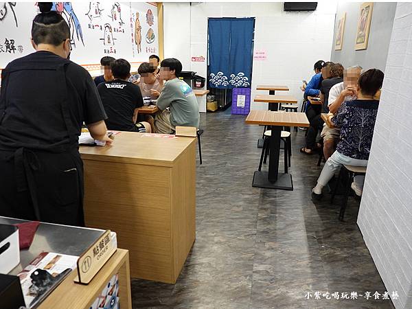 用餐環境-豐雞號信義莊敬店.jpg