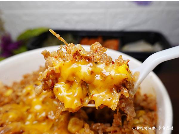 辣味石鍋牛豬雙拼拌飯-首爾號行動餐車 (6).jpg