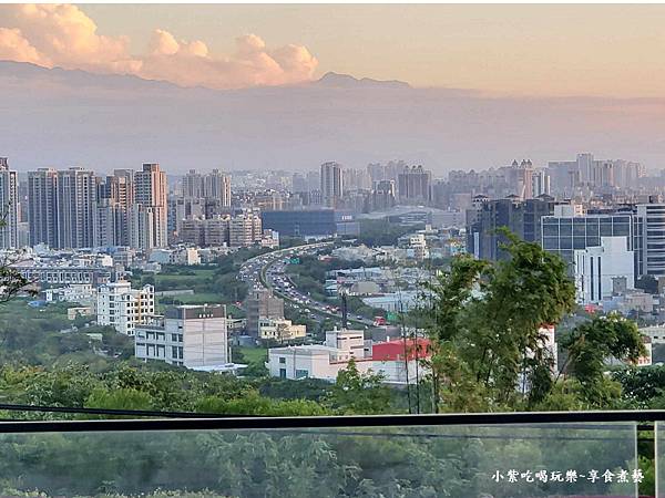 新埔一里雲村、一里茶餐廳外景觀 (1).jpg