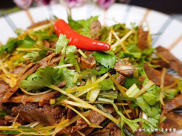 凉拌麻辣牛肉-黑竹园卤牛腱 (2).jpg