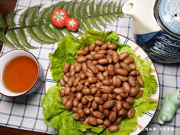 黑竹园卤花生-员林黑竹园鸡脚冻 (2).jpg