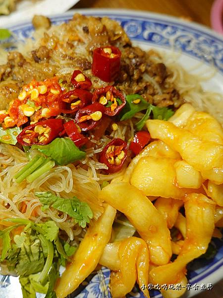 炒米粉。北横-三姐妹小吃店 (1).jpg