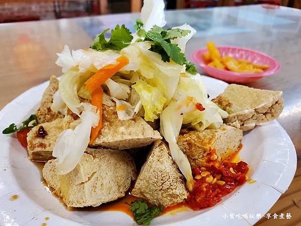 臭豆腐-枕头山形象商圈-三姐妹餐馆.jpg