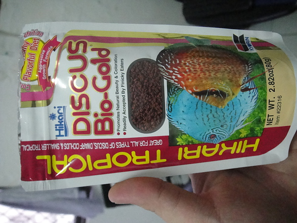 新飼料..小顆多了^^