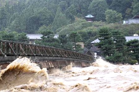京都嵐山大淹水 台風18號 克魯斯的旅行 痞客邦