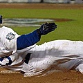 080402 Furcal dashes in winning run.jpg