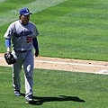 080518 Hong-Chih Kuo walks back to the dugout during the game.jpg