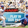 080608 Geovany Soto is out against Chin-lung Hu at second base in the second inning.jpg